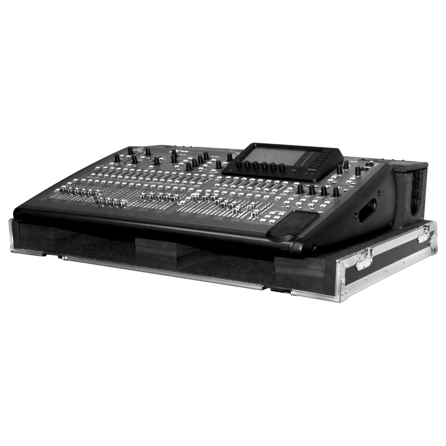 Behringer X32 Mixing Console Flight Case with a Doghouse